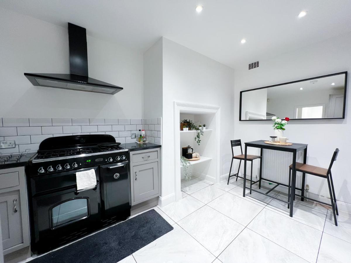 Apartamento Stylish 3 Bed Flat With Garden Londres Exterior foto